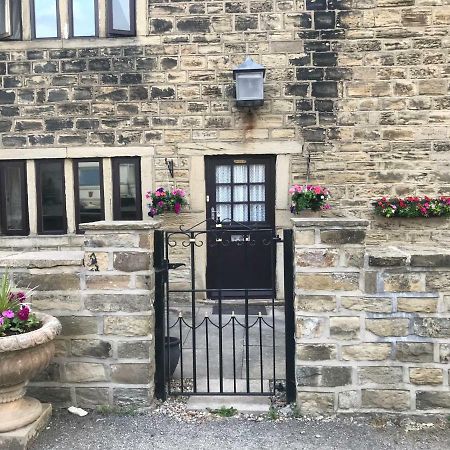 The Cottage, Cosy 2 Bedroom Pet Friendly Perfect For Contractors Free Secure Parking,Cctv Лідс Екстер'єр фото